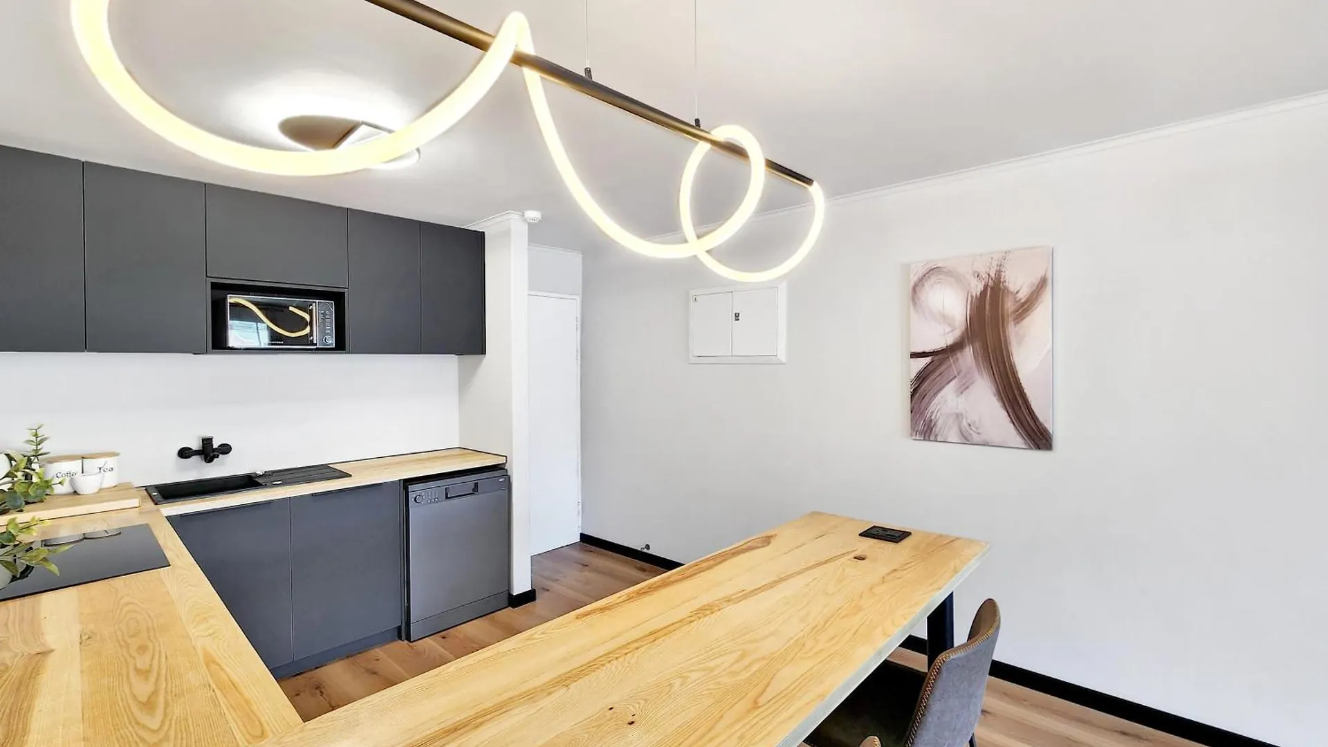 Stunning Apartment Within The Heart Of Cape Town