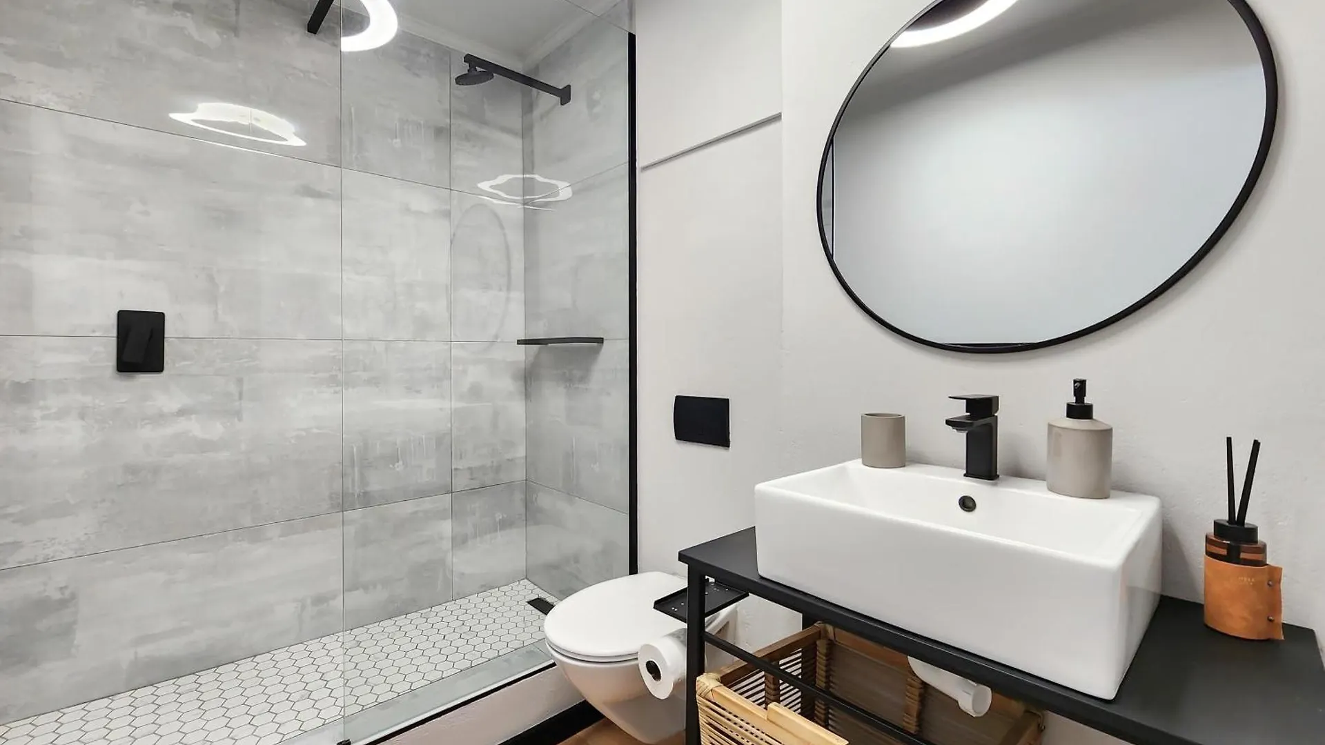 Stunning Apartment Within The Heart Of Cape Town